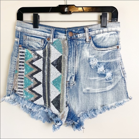 Fashionomics Pants - Aztec High Waisted Jean Distressed Shorts Medium